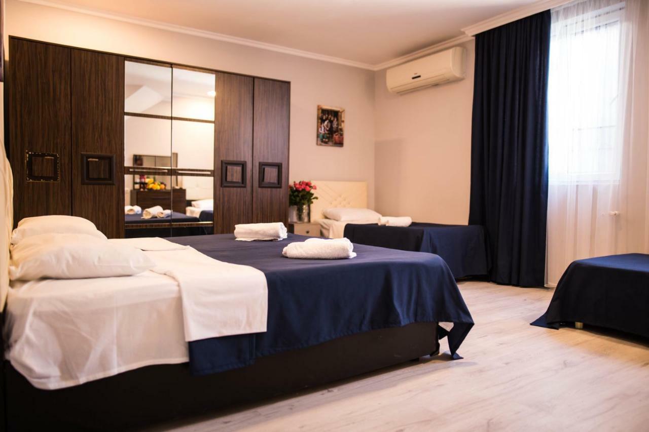 Central Apart-Hotel Batumi Ngoại thất bức ảnh