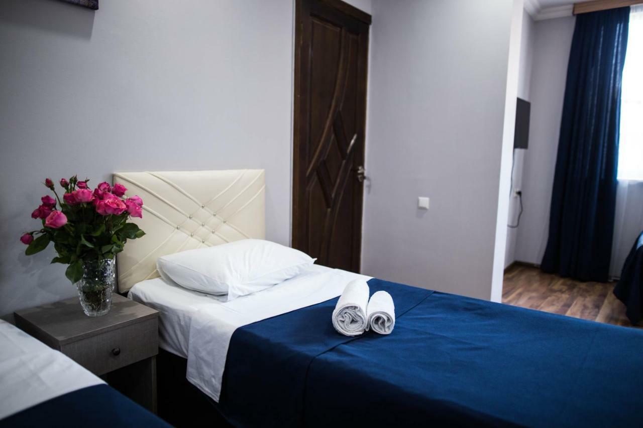 Central Apart-Hotel Batumi Ngoại thất bức ảnh