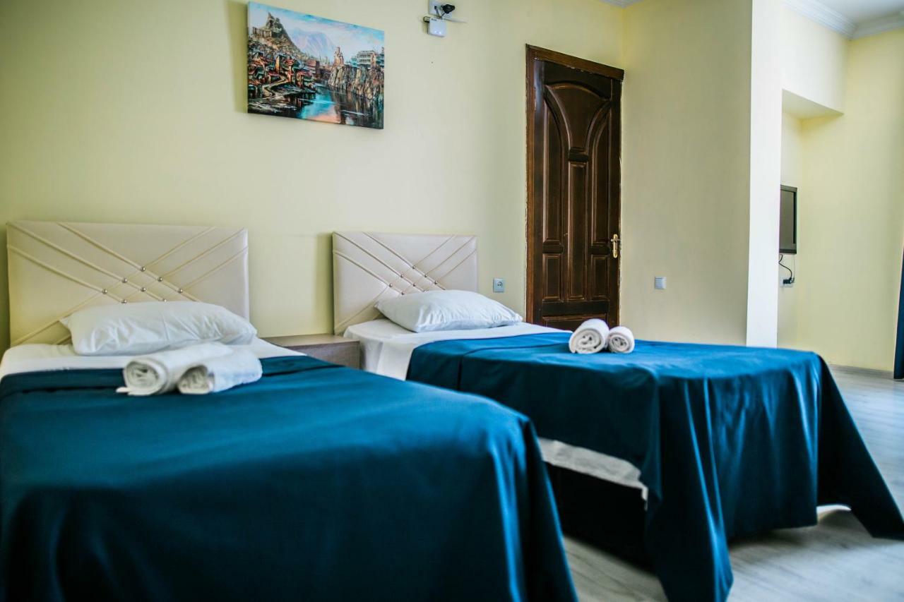 Central Apart-Hotel Batumi Ngoại thất bức ảnh