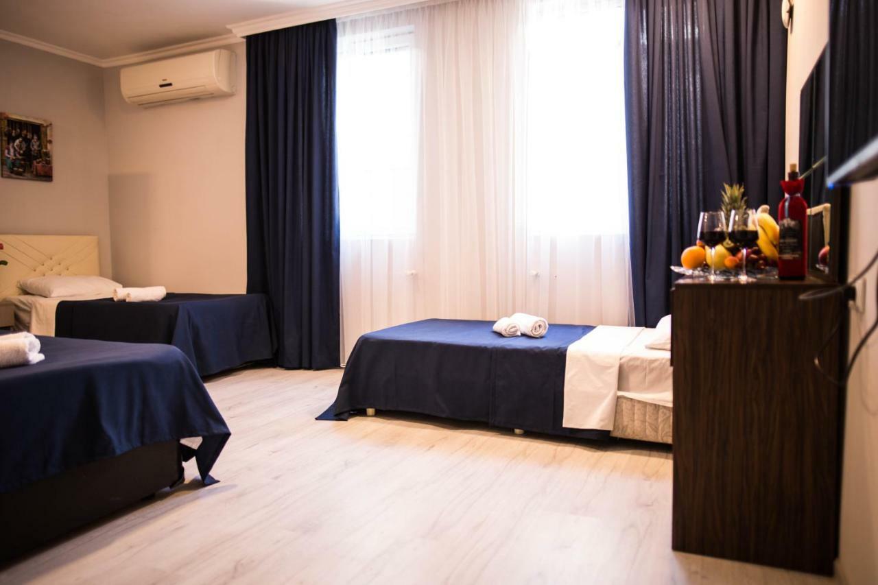 Central Apart-Hotel Batumi Ngoại thất bức ảnh