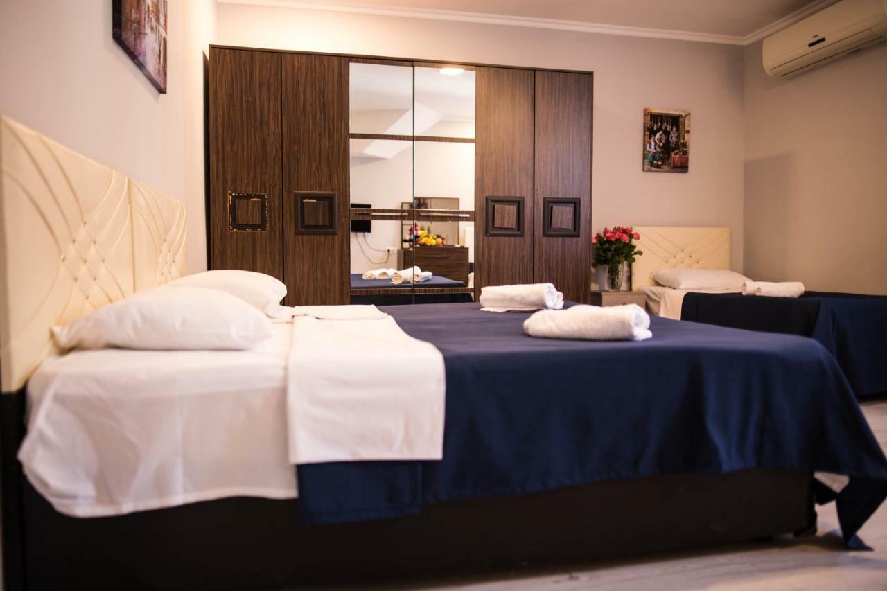 Central Apart-Hotel Batumi Ngoại thất bức ảnh