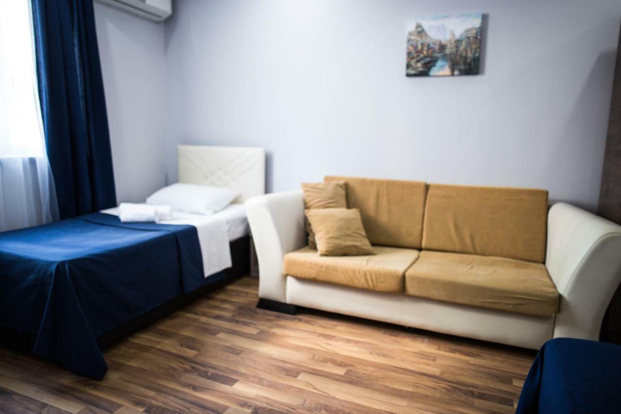 Central Apart-Hotel Batumi Ngoại thất bức ảnh